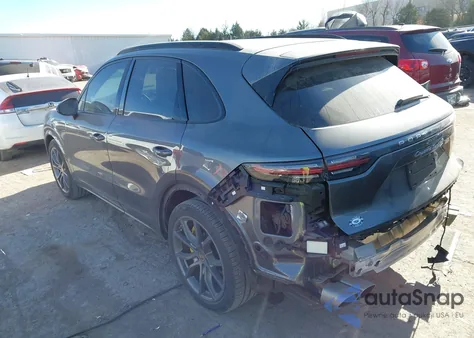 2019 Porsche Cayenne Turbo z USA, uszkodzony, nr VIN WP1AF2AY5KDA80649
